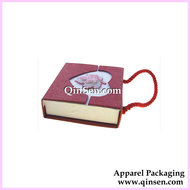 Luxury Gift box with emboss Heart design for Lingerie Gift-Rigid Cardb