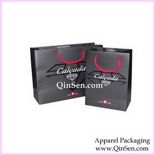 Luxury Brand Paper Bag : Matte Laminated Paper Bag with UV-AB00984