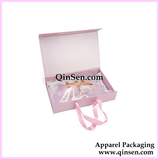 Customize Noble Foldable Rigid Lingerie Gift Box with ribbon handle